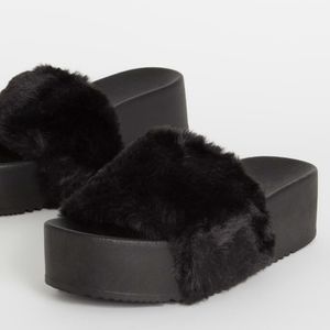𝙇𝙖𝙨𝙩 7, 8 & 10 🖤All Fur You Thick Platform